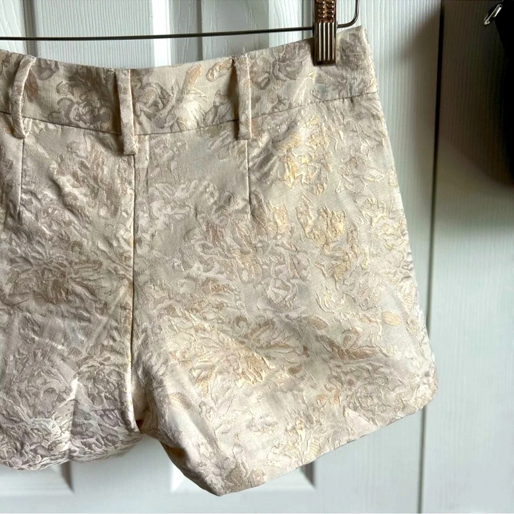 Lauren Conrad cream & gold shiny brocade floral print shorts - Picture 6 of 7